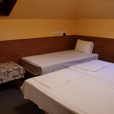 Attila Hotel Budapeszt Zewnętrze zdjęcie