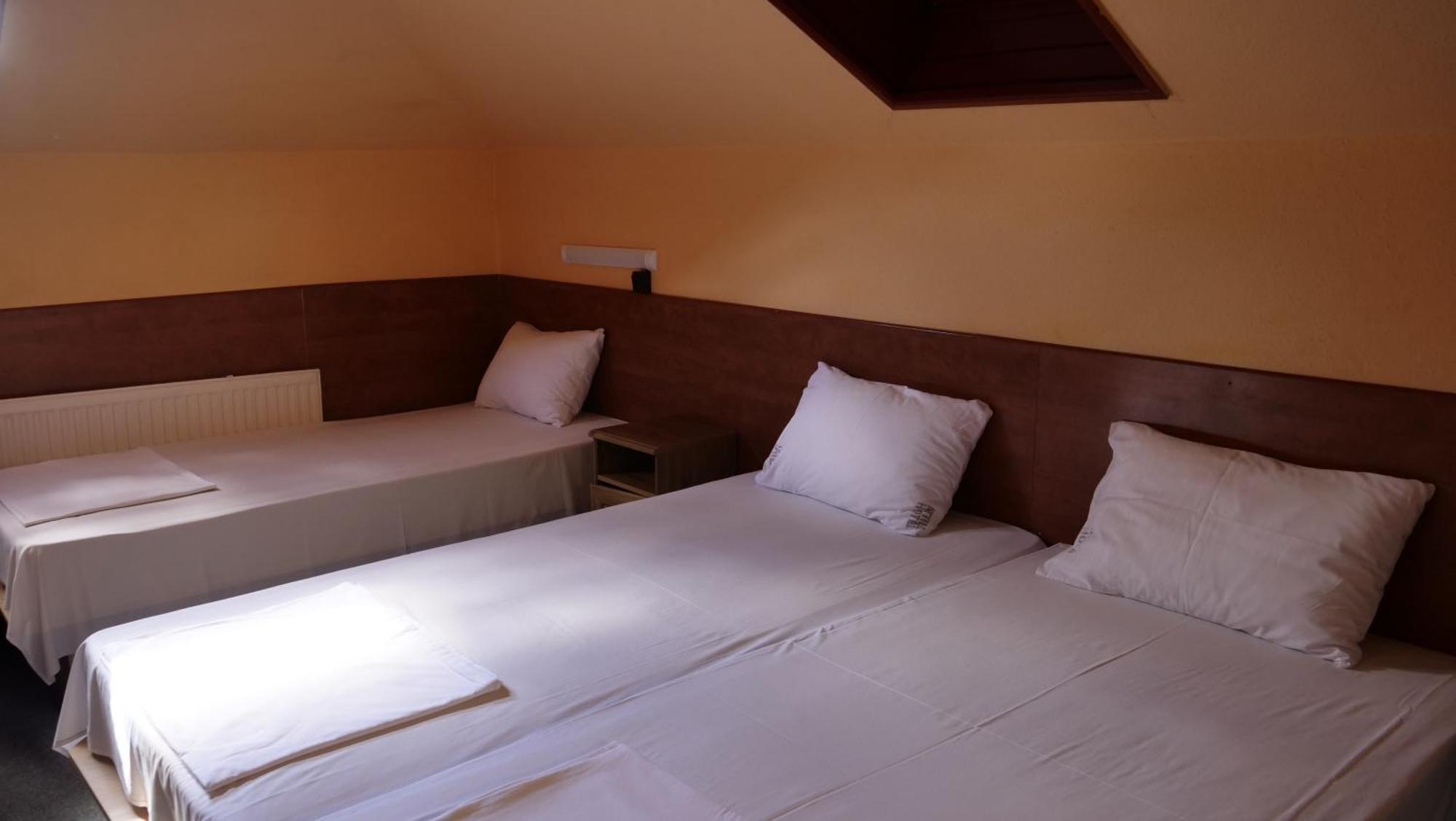 Attila Hotel Budapeszt Zewnętrze zdjęcie
